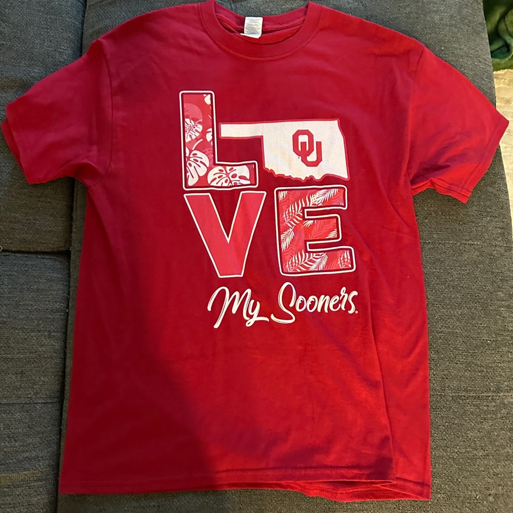 Gildan Red Cotton T-Shirt